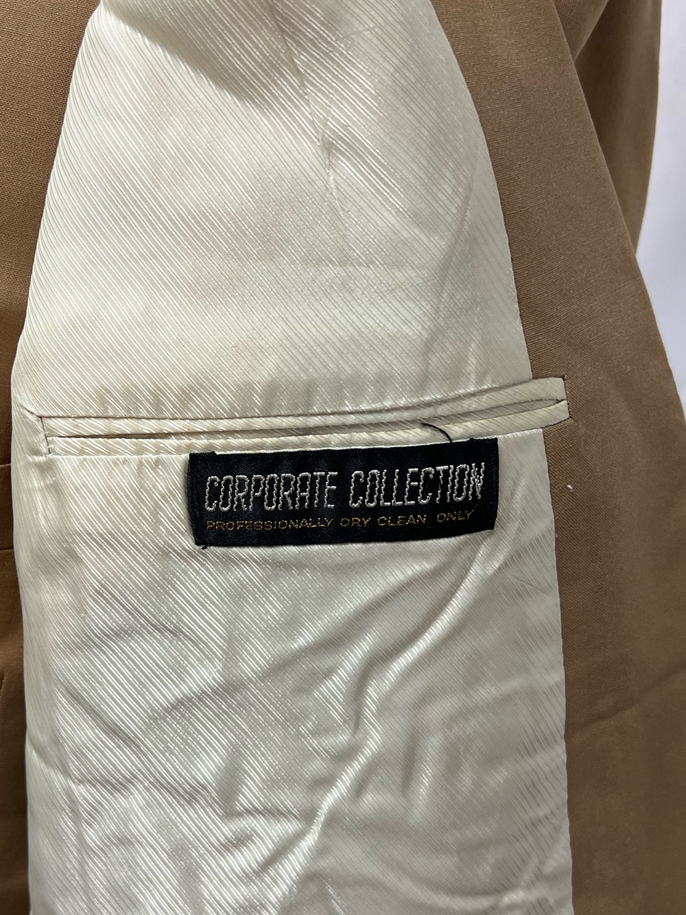 Hart Schaffner Marx Vintage Men's 44R Blazer 39x30 Pants Vest Tan 3-Piece Suit - Picture 9 of 11